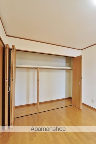 グランドハイツ矢三の内装写真