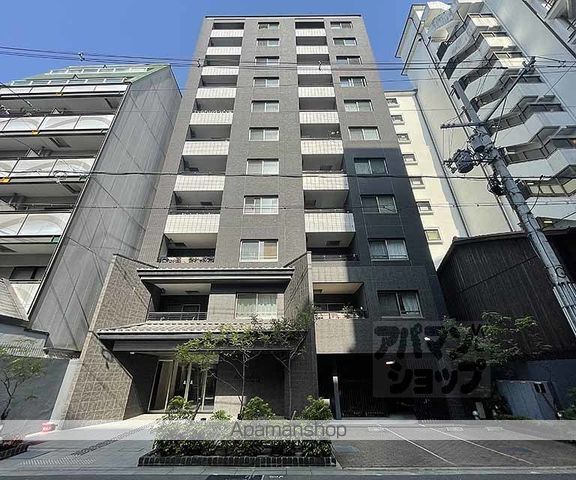 プレサンスロジェ烏丸御池の外観写真