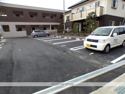 サンコート阿方[1K/30.87m2]の駐車場