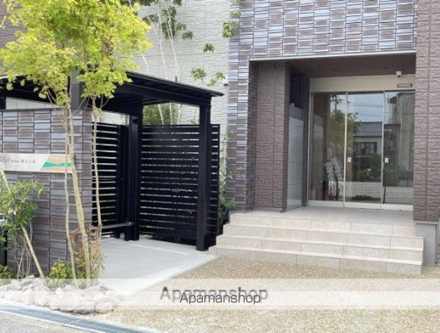 レフィシア堀川小泉の外観写真