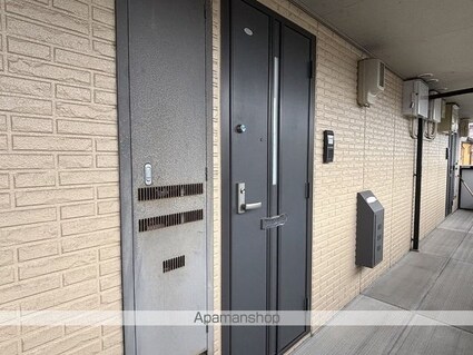 ライフボックス[1LDK/33.4m2]のエントランス