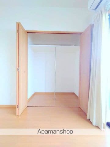 プレッソ城ヶ崎壱番館の内装写真