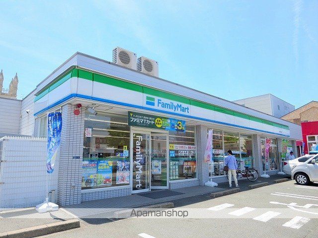アルファビルの周辺写真