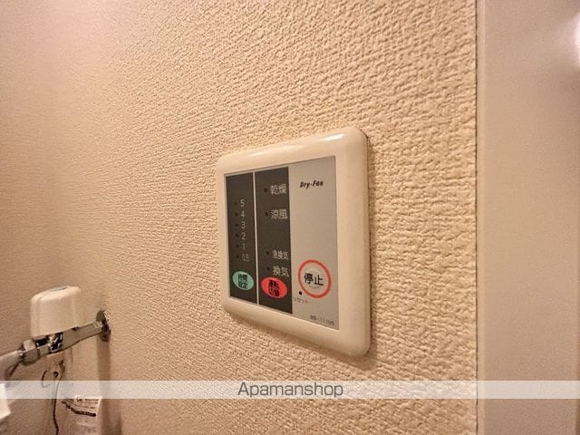 レオパレスライブリーIIIの内装写真