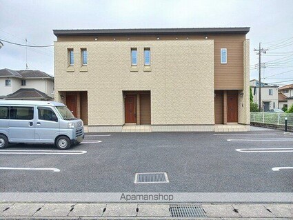 アルファ・グランデ[1R/37.09m2]の駐車場