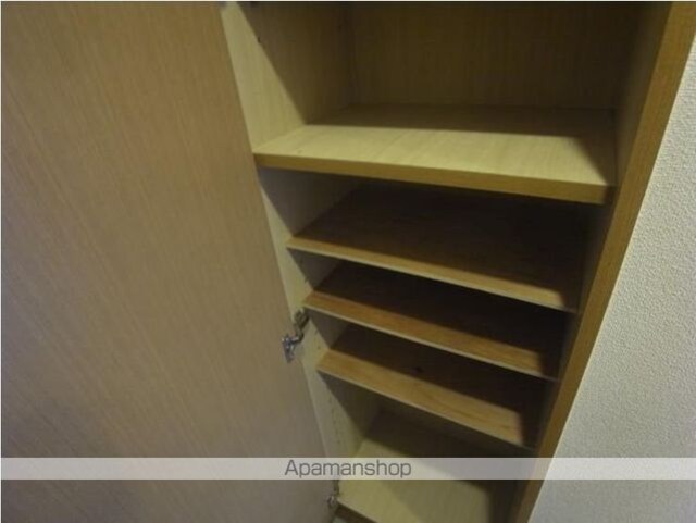 アピス三軒茶屋[1K/30.54m2]の玄関