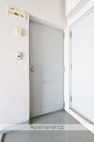 ガーデンプレイス城東の玄関写真