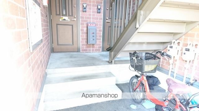 ボナールコートの玄関写真