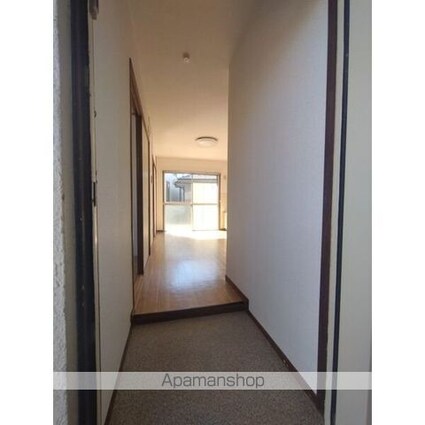 メゾンさくら[2DK/42m2]の玄関