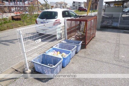 滋賀県彦根市川瀬馬場町[2DK/44.72m2]のエントランス2