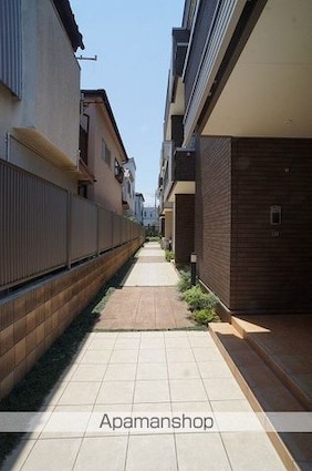 エクセレント　リリー　Ｈ[1LDK/55.04m2]のエントランス