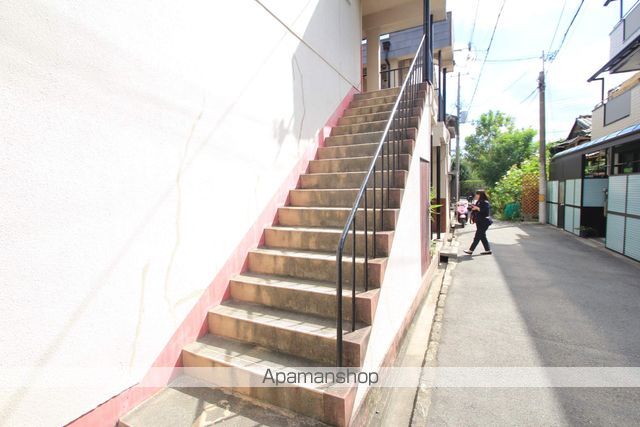 ハイツユキA棟の玄関写真