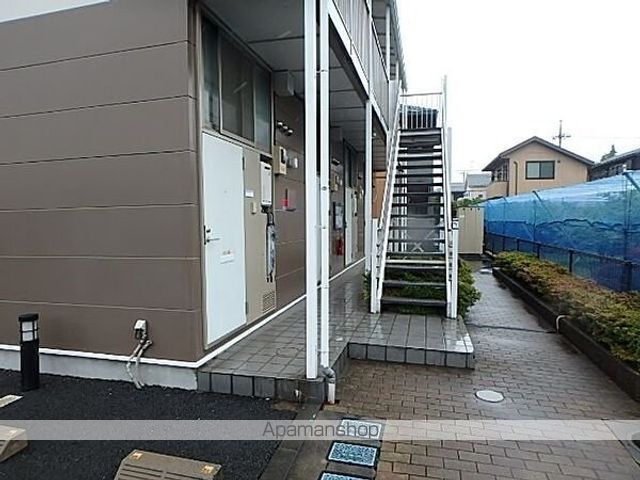 レオパレスアトリオの玄関写真