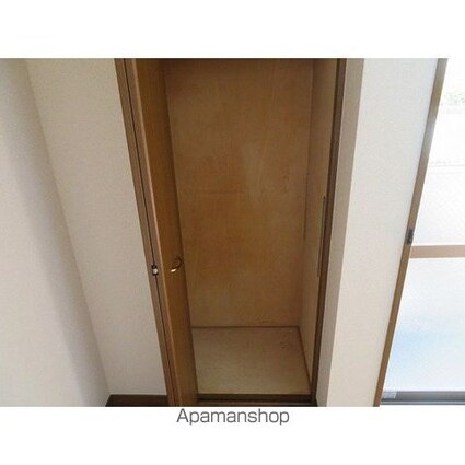 アヴェニール高井戸[1K/20m2]の収納