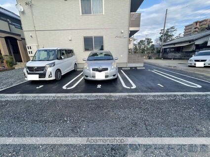 リラフォート西垣生Ⅱ[3LDK/83.1m2]の駐車場2