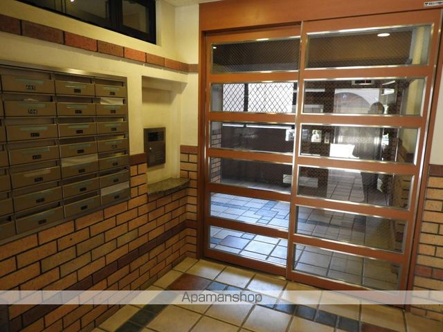 レイランド高宮の玄関写真