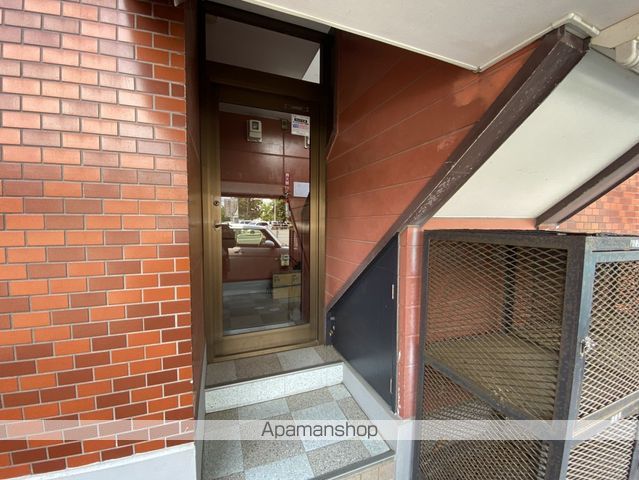 パークサイドAの玄関写真