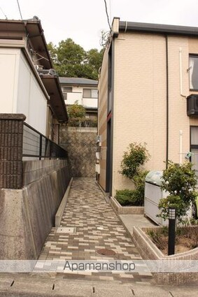 レオパレスひよりが丘[1K/20.28m2]のエントランス