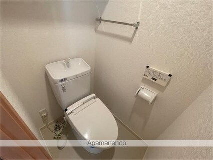 シーズンステージ喜多見Ａ棟[1LDK/45.75m2]のトイレ