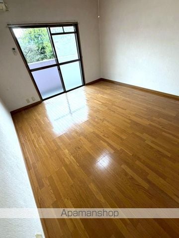 アベニュー小松の内装写真