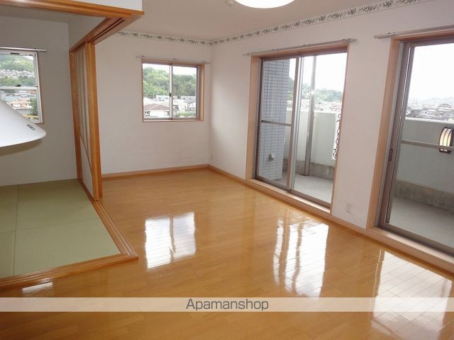 ヴィラコートＳＥＩ[3LDK/78.72m2]の内装3