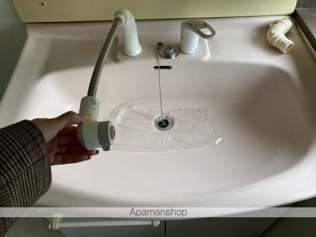 蒲原町山田貸家の内装写真