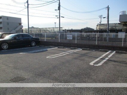 カーサグランデ[1LDK/45.99m2]の駐車場4