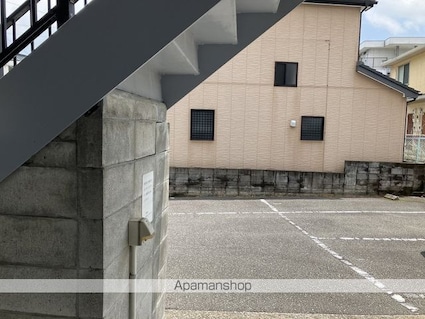 レッドハットⅡ[1R/16.5m2]のバルコニー