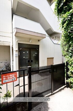 東京都武蔵野市中町３丁目[1K/18.4m2]のエントランス2