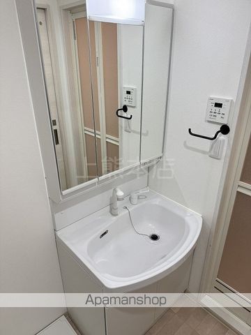 クロノス51新町VIの内装写真
