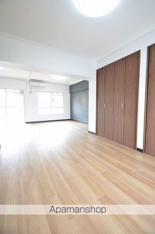 伊草団地16号棟の内装写真