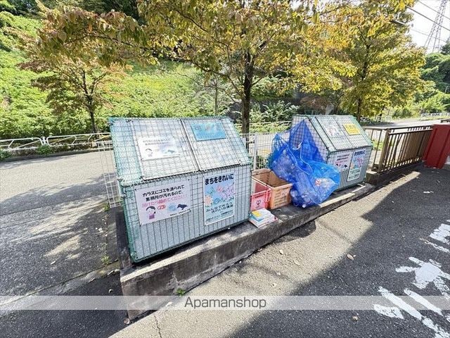 京王電鉄相模原線 京王堀之内駅 徒歩12分 3階建 築39年の外観写真