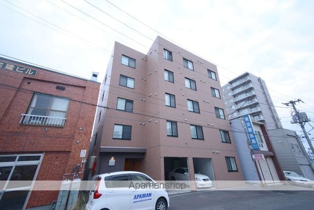 モンヴェール学園前の外観写真
