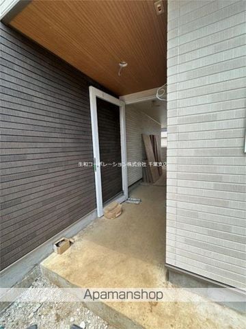 GREEN GABLES FAMIRIA Aの玄関写真