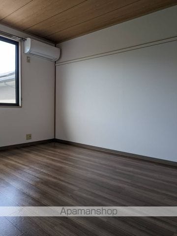 サンガーデン西富井 B棟の内装写真