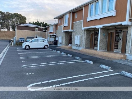 ワイズＫⅡ[2DK/45.89m2]の駐車場