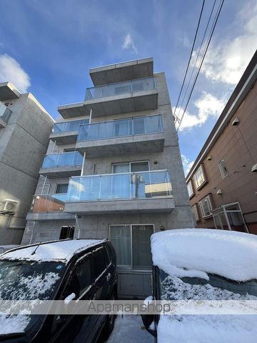 ヴェリテ円山神宮の外観写真