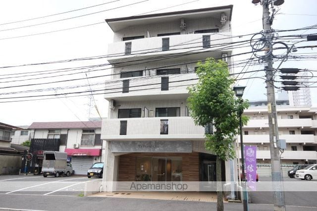 関本緑井ビルの外観写真