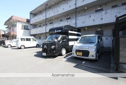 ビッグバレーＶ[1R/27.5m2]の駐車場1