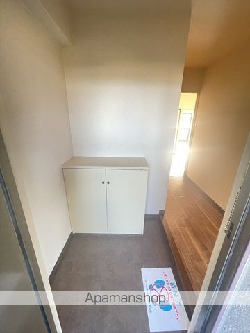 サンシードの内装写真