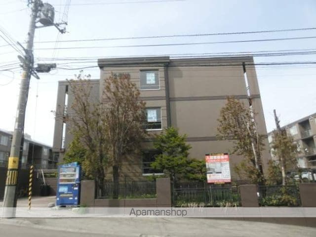 ホークメゾン札幌2号館の外観写真