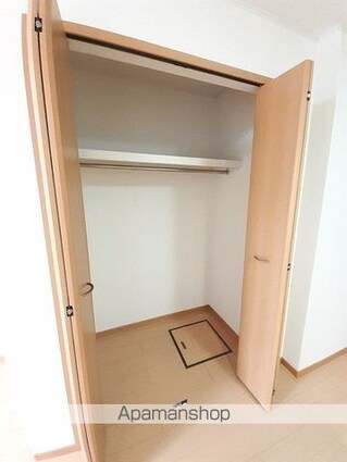 フレンドリーＫＵＢＯ　Ｂ[1R/32.9m2]の収納