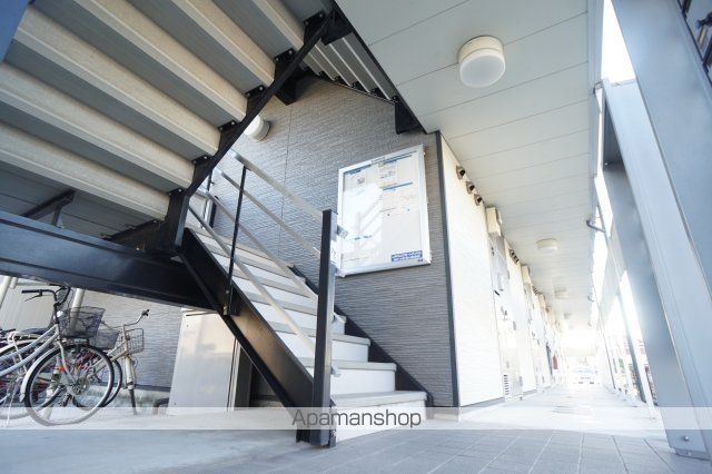 レオパレス大陽伍番館の玄関写真