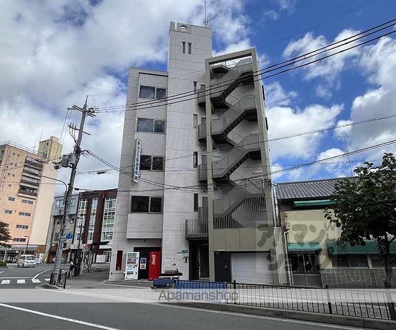 YDビルの外観写真