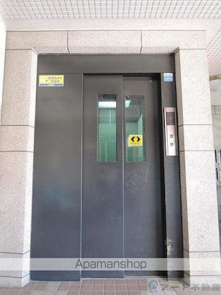 ロイヤル・ヴィラ[3LDK/67.35m2]の共用部1