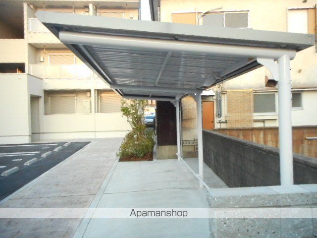 ADDRESS 211の内装写真
