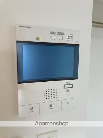 ファーストフィオーレ九条IIの内装写真