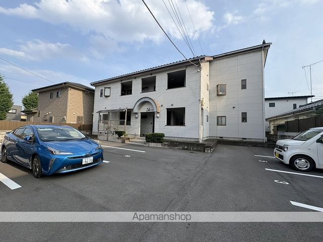 山岸ハイツの外観写真
