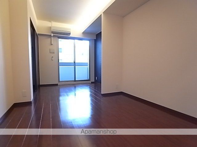 ロイジェント栄の内装写真
