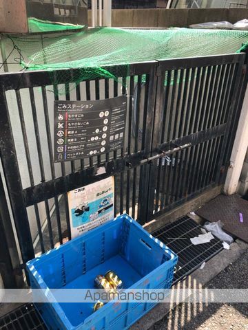 ノア西宮の玄関写真